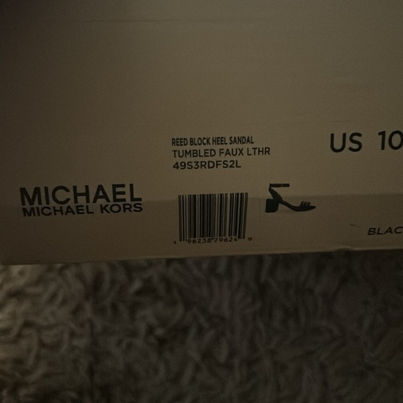 Brand new authentic MK shoes size 10 - Picture 6 of 7